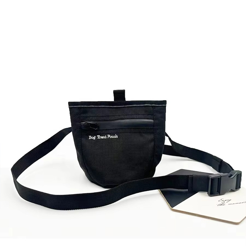 DOG TREAT BAG WITH WAIST STRAP